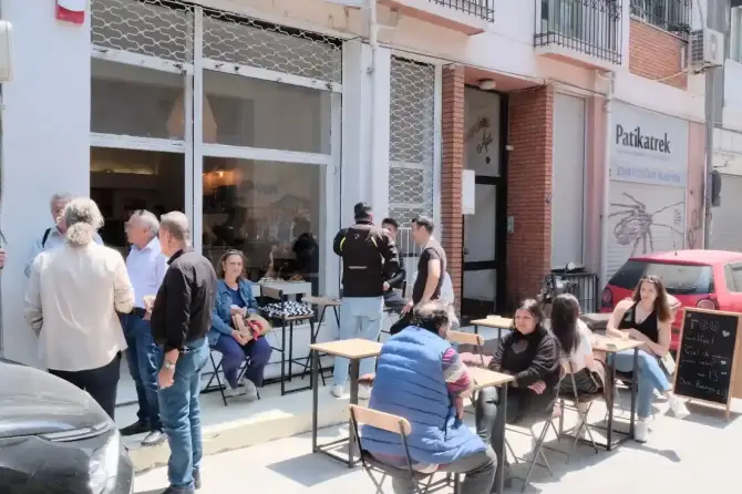 Rou Coffee Alsancak - İzmir Mekan Rehberi