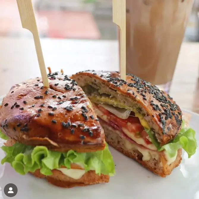 Ruudo Coffee & Bakery - İzmir Mekan Rehberi