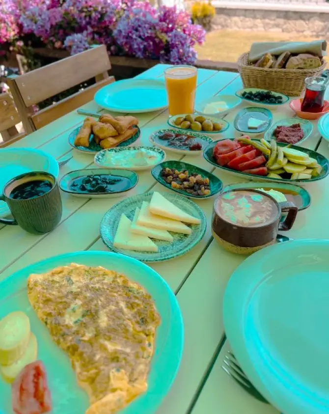 Sakızlar Restaurant  - İzmir Mekan Rehberi