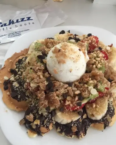 Sakızz Waffle House fotoğraf 3 - İzmir Mekan Rehberi