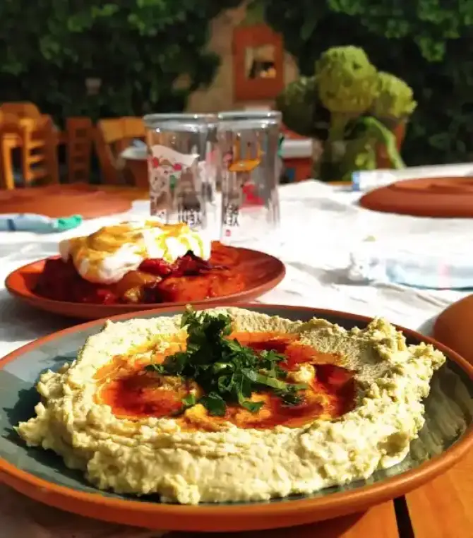 Salkım Söğüt Alaçatı  - İzmir Mekan Rehberi