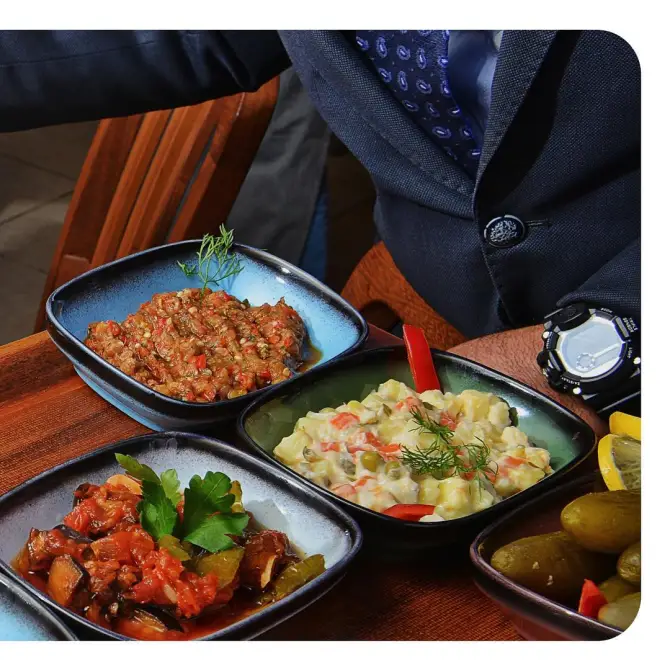 Sami's Melanie Cafe & Restaurant - İzmir Mekan Rehberi