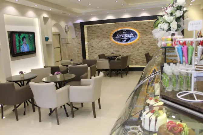 Sarmaşık Pastanesi - İzmir Mekan Rehberi
