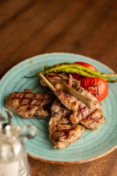 Seçkin Et & Steakhouse Bornova - İzmir Mekan Rehberi