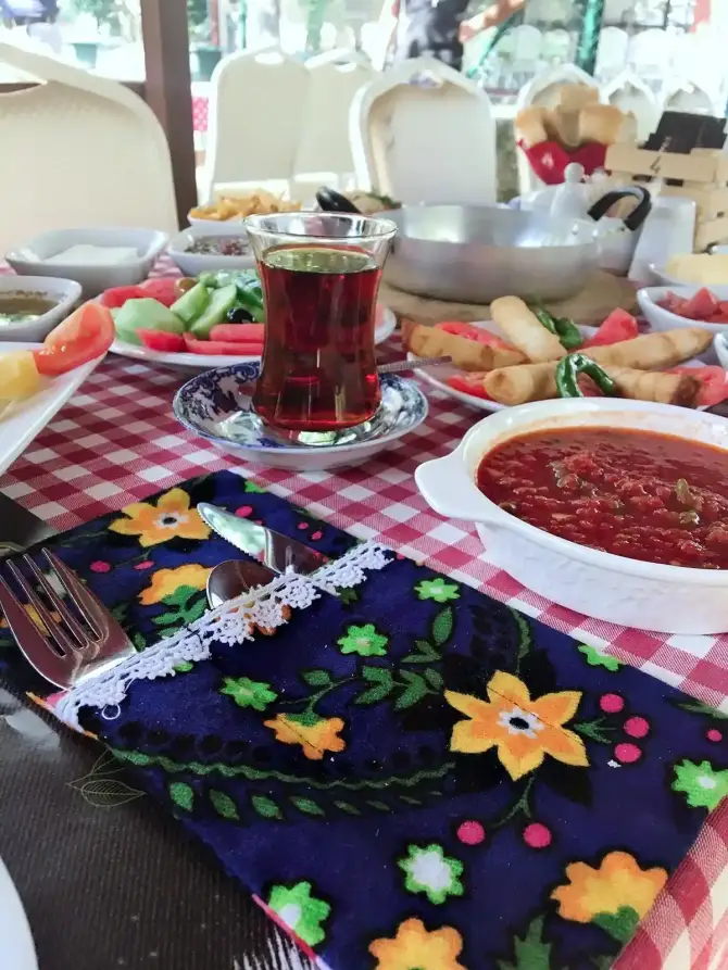 Şehr-i Ayaz Restaurant - İzmir Mekan Rehberi