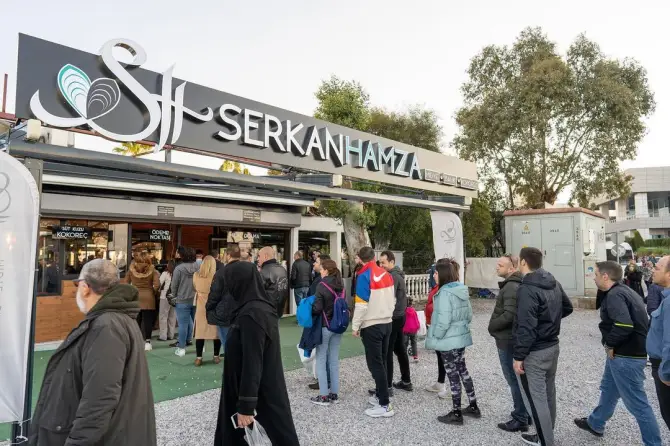 Serkan Hamza - İzmir Mekan Rehberi