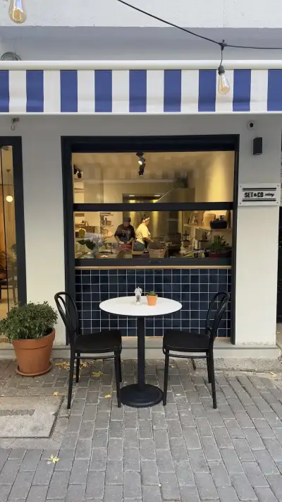SET&CO Eatery fotoğraf 2 - İzmir Mekan Rehberi