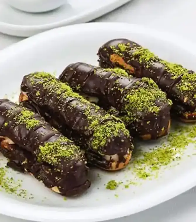 Sevinç Pastanesi - İzmir Mekan Rehberi