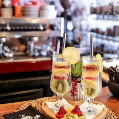 SEWKY'S COFFEES fotoğraf 2 - İzmir Mekan Rehberi