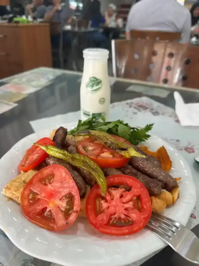 Köfteci Sezgin Tire - İzmir Mekan Rehberi