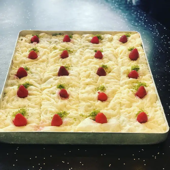 Sıdkı Usta Tatlıları - İzmir Mekan Rehberi