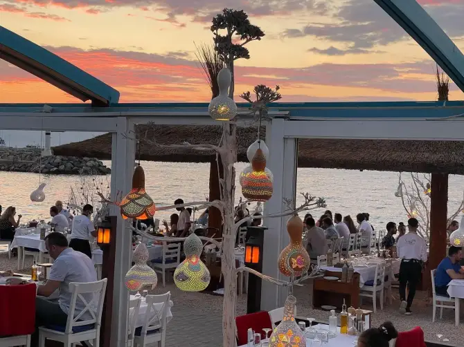 Simge Restoran Güzelbahçe - İzmir Mekan Rehberi