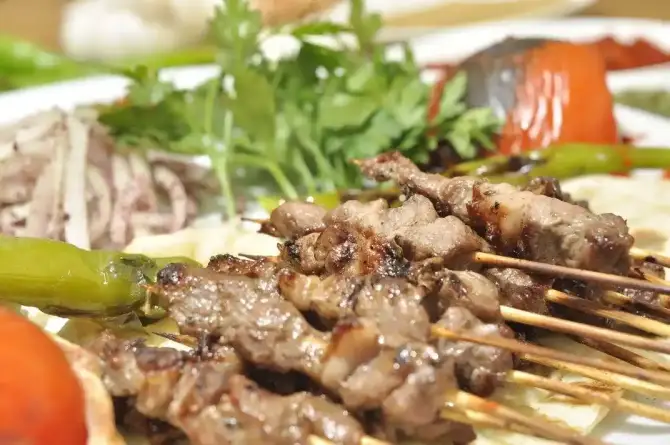 Sini Köşk Restaurant - İzmir Mekan Rehberi