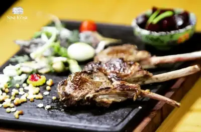 Sini Köşk Restaurant - İzmir Mekan Rehberi