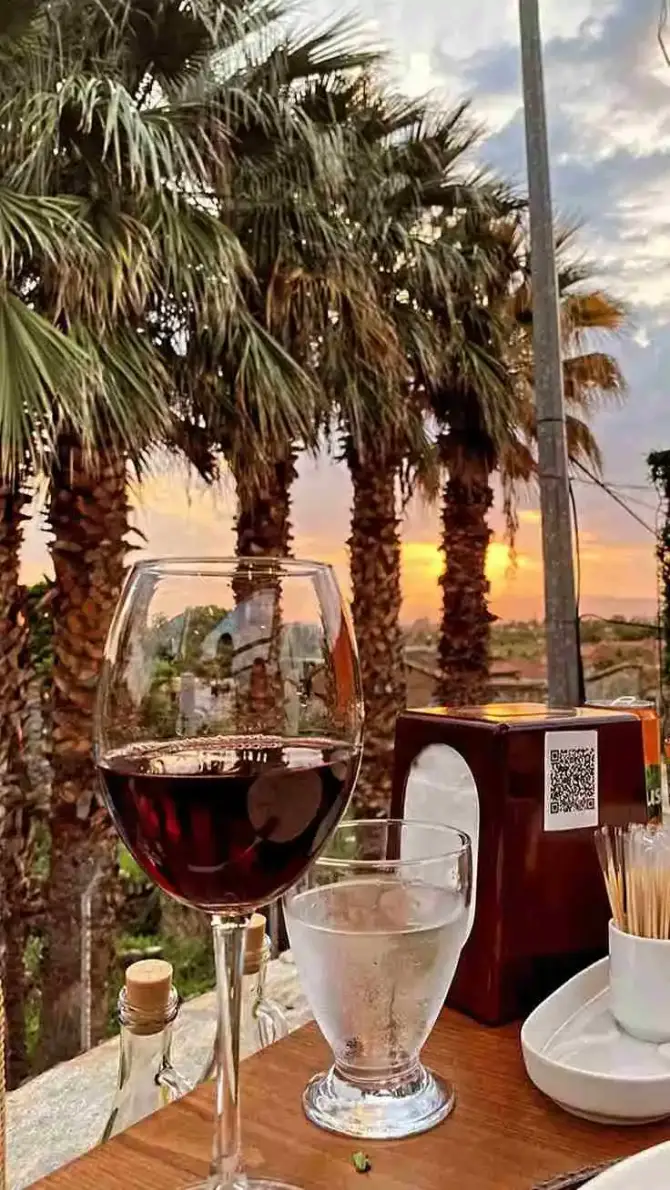 Skopje Otantic Restaurant - İzmir Mekan Rehberi