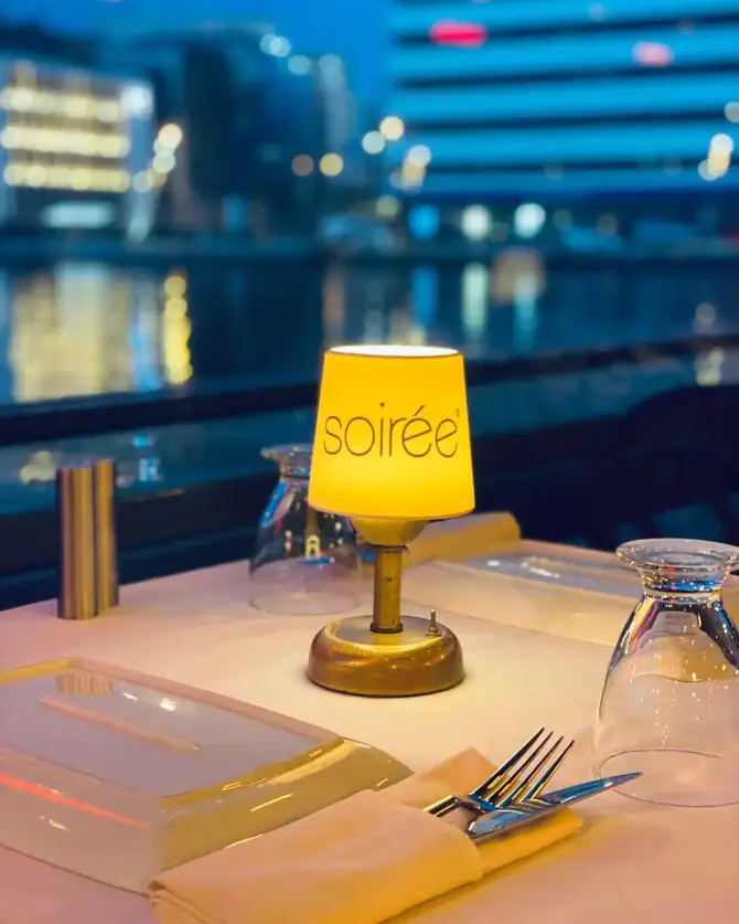 Soirée Restaurant - İzmir Mekan Rehberi