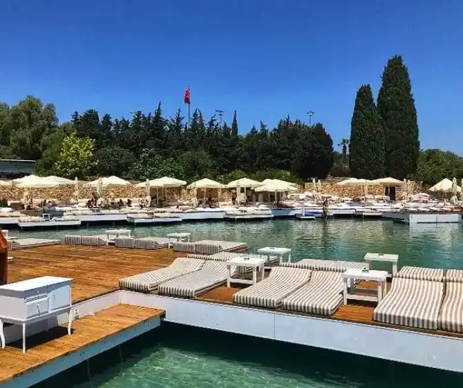 Sole&Mare Beach Club - İzmir Mekan Rehberi