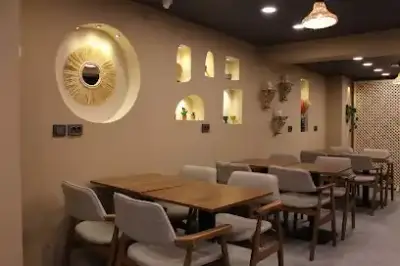 Suity Caffee - İzmir Mekan Rehberi