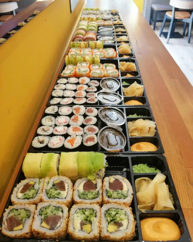 Sushitto Göztepe - İzmir Mekan Rehberi
