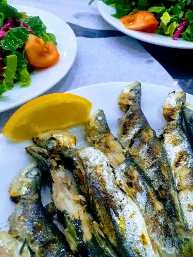 Tabaklar Balik Lokantasi - İzmir Mekan Rehberi