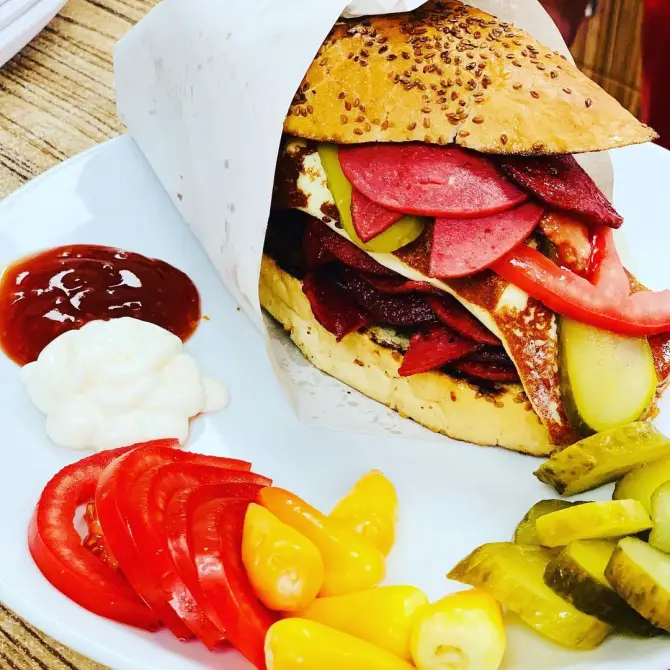 Tadım Park Döner - İzmir Mekan Rehberi