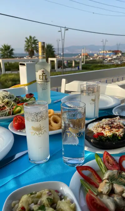 Taka Balık Evi fotoğraf 3 - İzmir Mekan Rehberi