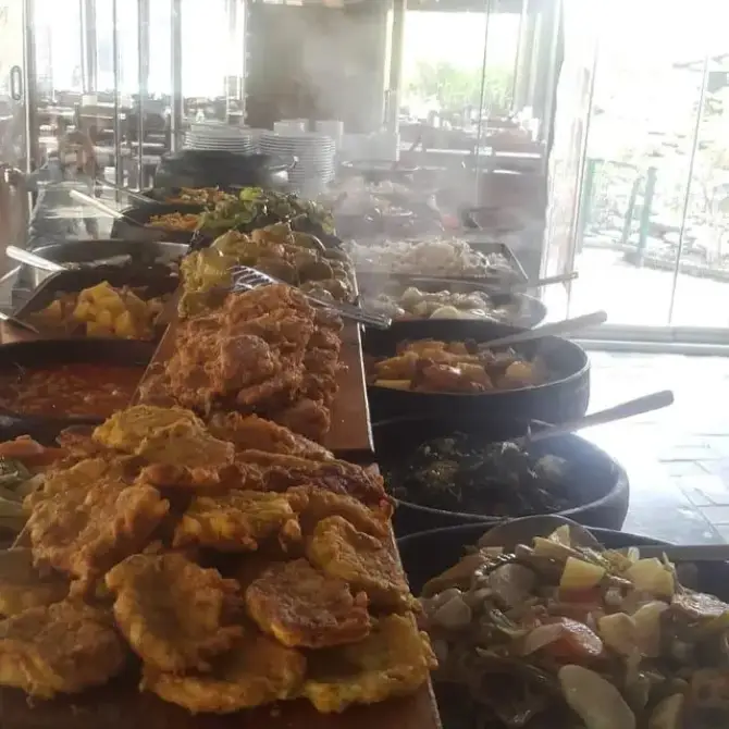 Tandırcı Deniz Şirince - İzmir Mekan Rehberi