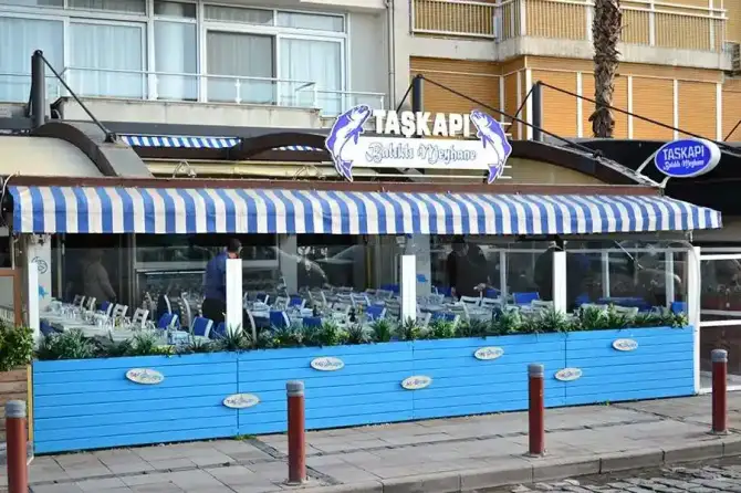 Taşkapı Balıklı Meyhane - İzmir Mekan Rehberi