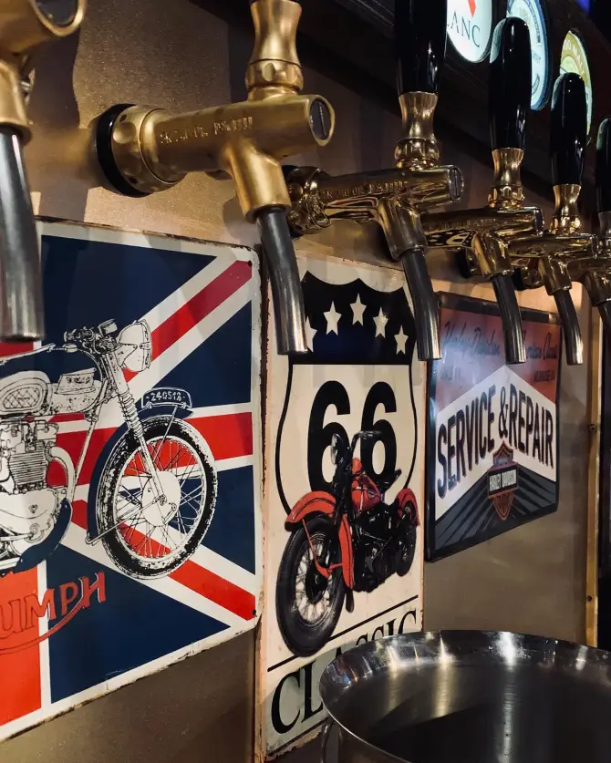 Travelers' Pub Kordon - İzmir Mekan Rehberi