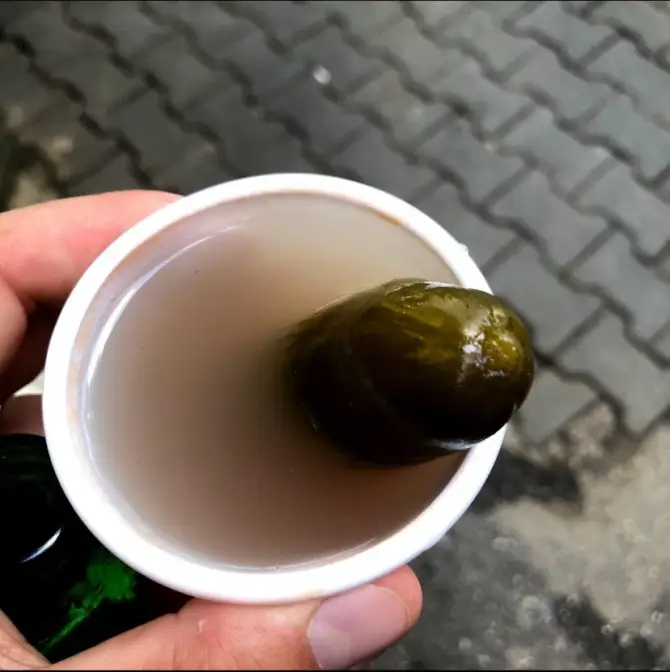 Kemeraltı Turşucusu Tahsin - İzmir Mekan Rehberi