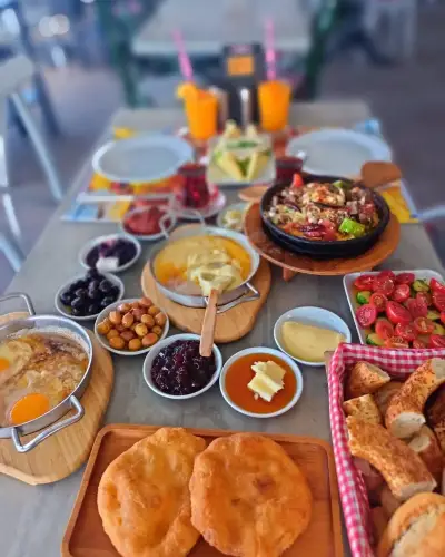 Tuzu Biberi Kordon fotoğraf 7 - İzmir Mekan Rehberi