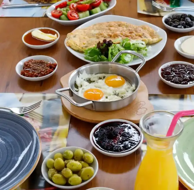 Tuzu Biberi Port Bornova - İzmir Mekan Rehberi