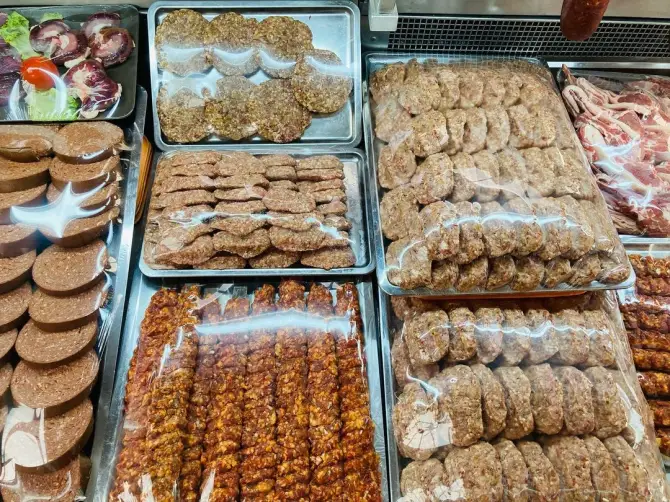 Ulucak Kasabı - İzmir Mekan Rehberi