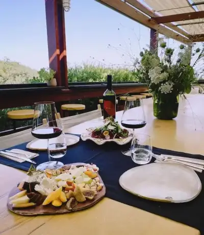 Urla Bağevi Vineyard Restaurant fotoğraf 3 - İzmir Mekan Rehberi