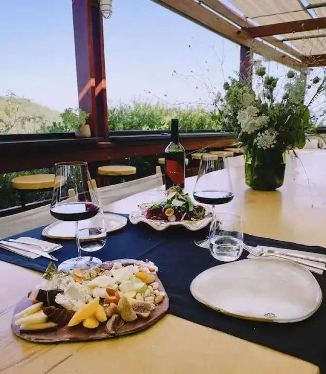 Urla Bağevi Vineyard Restaurant - İzmir Mekan Rehberi