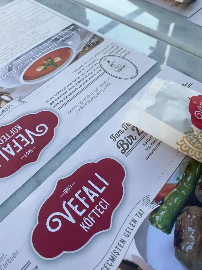 Vefalı Köfteci Bornova - İzmir Mekan Rehberi