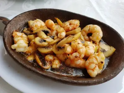 Veli Usta Körfez Restaurant fotoğraf 3 - İzmir Mekan Rehberi