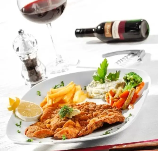 Venezia Cafe Bar - İzmir Mekan Rehberi