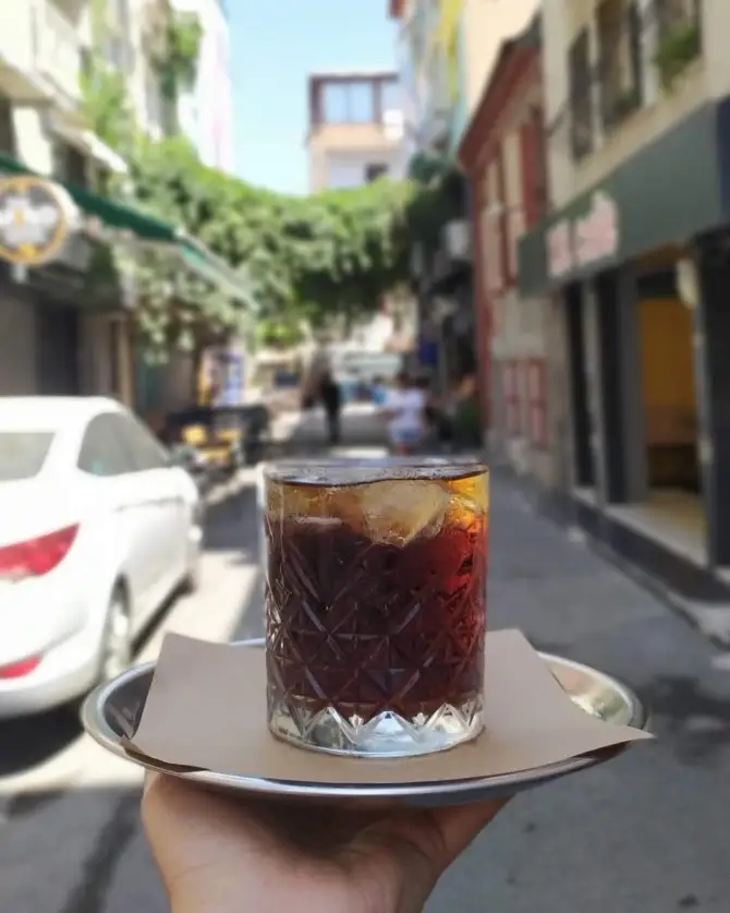 Solas Coffee & Take Away - İzmir Mekan Rehberi