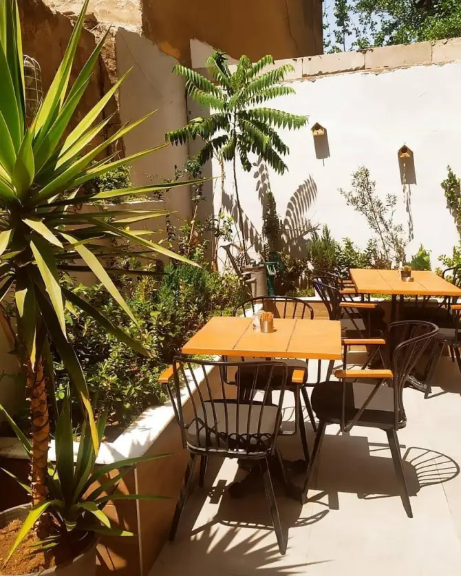 Solas Coffee & Take Away - İzmir Mekan Rehberi