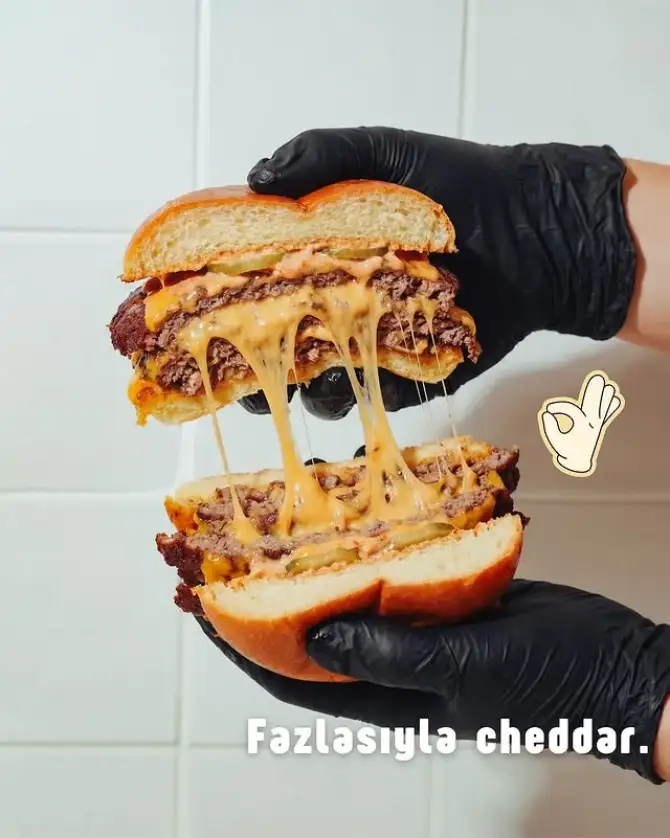 White Burger By Serhat Doğramacı - İzmir Mekan Rehberi