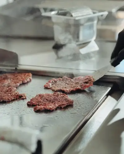 White Burger By Serhat Doğramacı - İzmir Mekan Rehberi