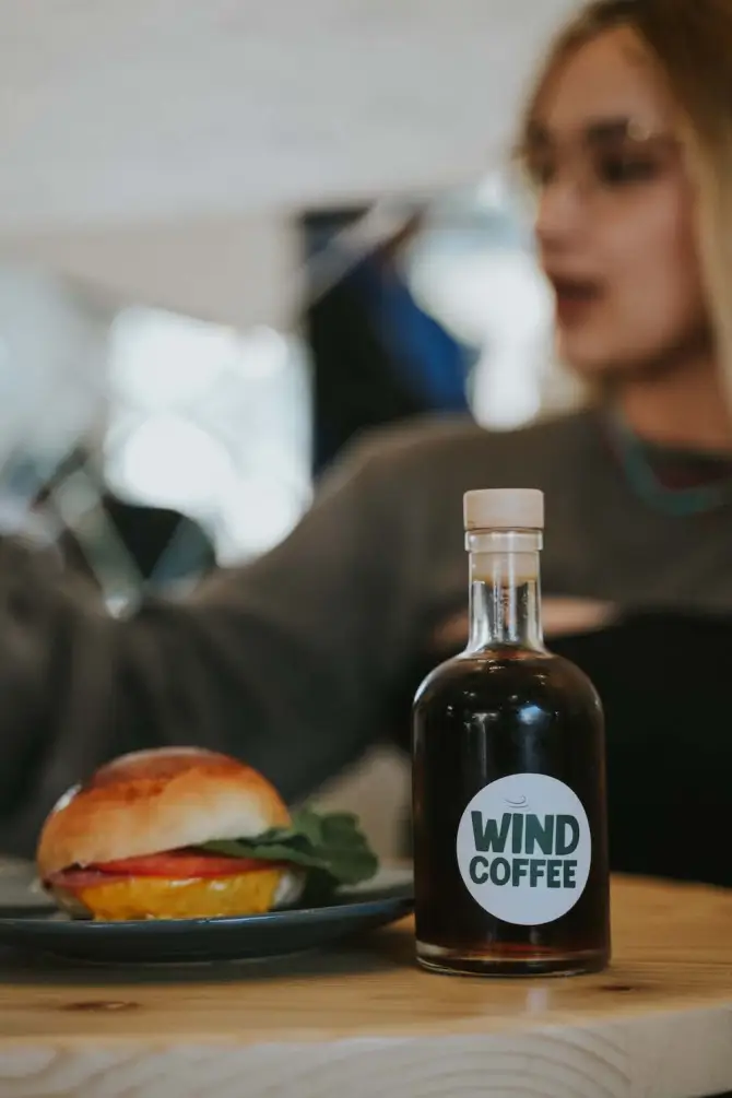 Wind Coffee Bostanlı - İzmir Mekan Rehberi