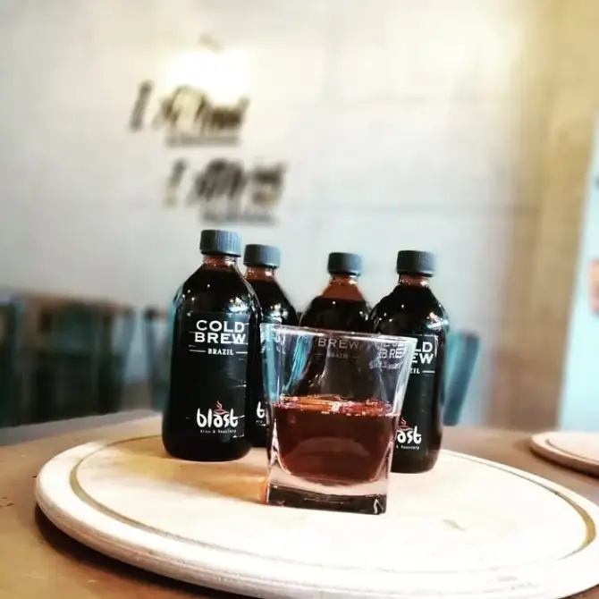 W'last Coffee & Roastery - İzmir Mekan Rehberi