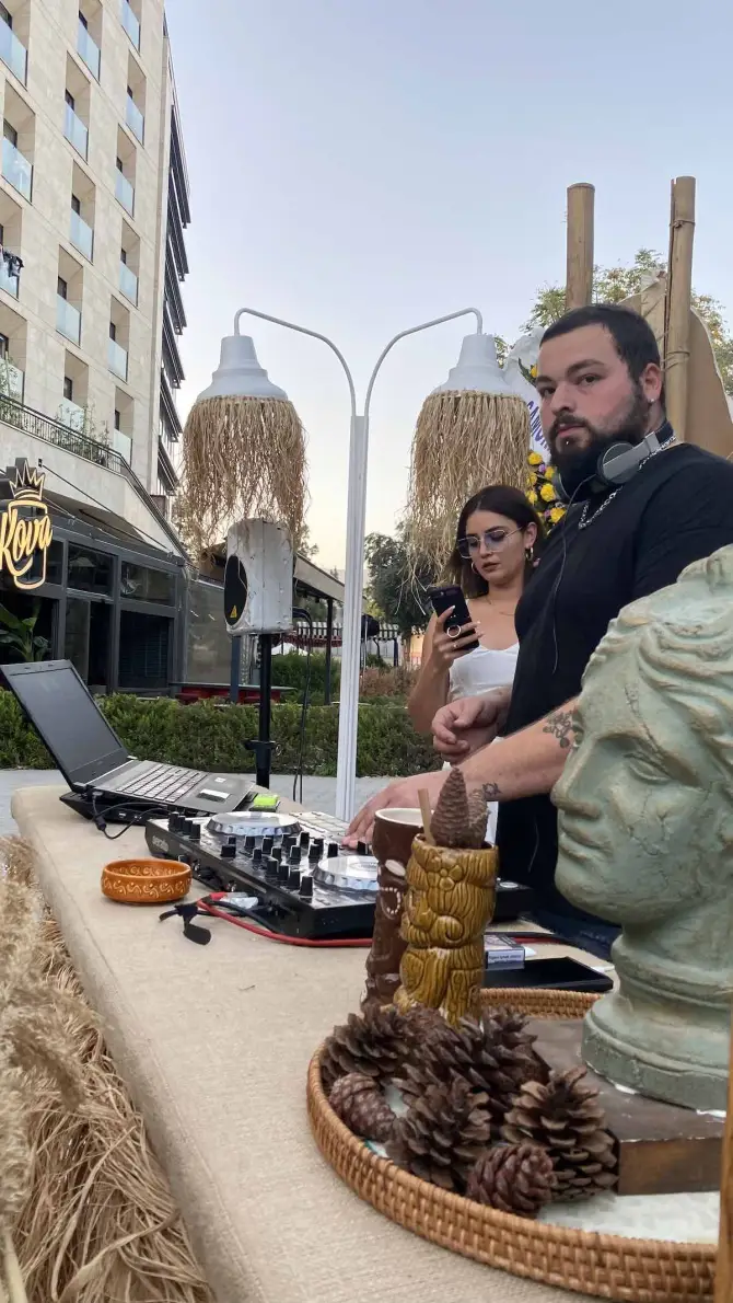 Wow Coffee And Mocktails Bornova - İzmir Mekan Rehberi