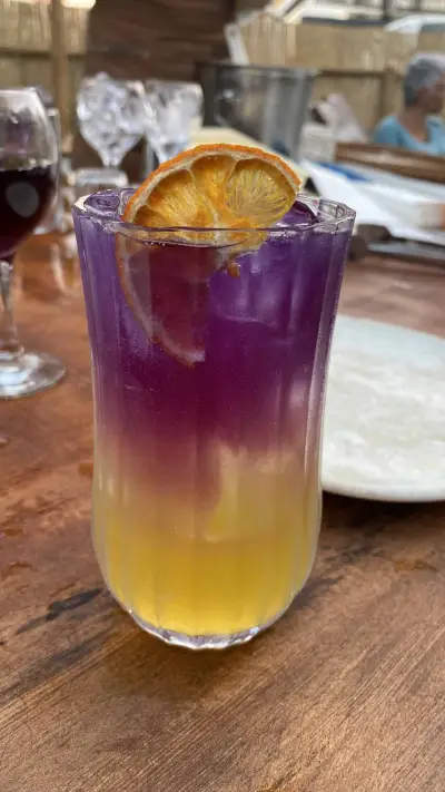 Wow Coffee And Mocktails Bornova - İzmir Mekan Rehberi