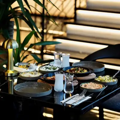 Yakışıklı Restaurant Bornova - İzmir Mekan Rehberi