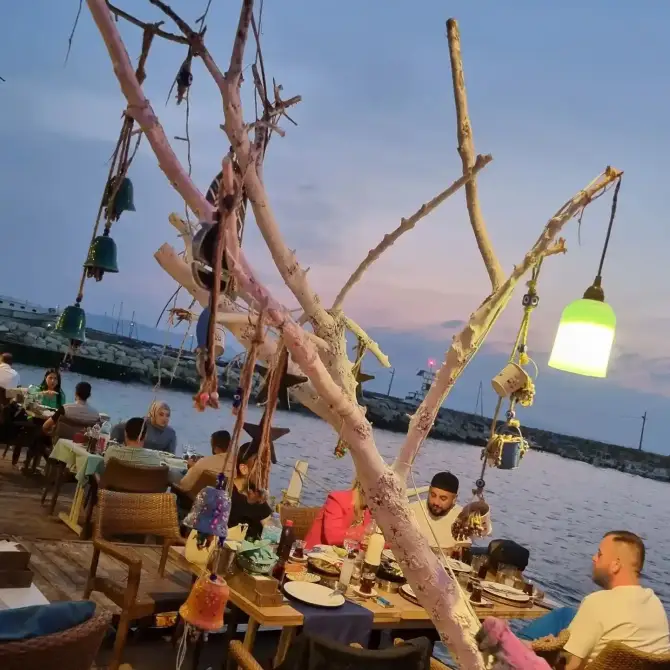 Yalı Balık Güzelbahçe - İzmir Mekan Rehberi