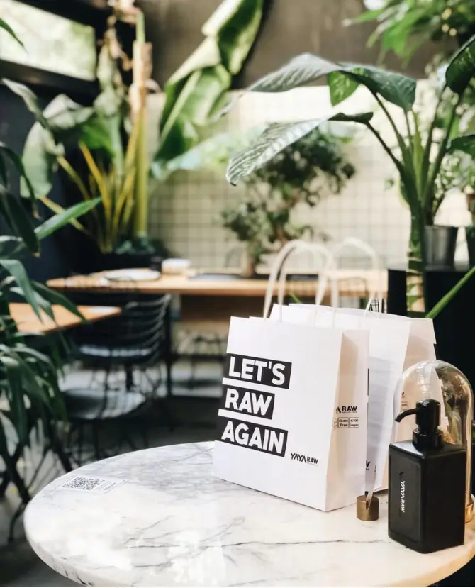 Yayaraw Healthy Food - İzmir Mekan Rehberi