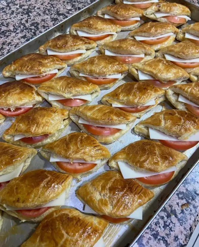 Yayla Gevrek & Börek Fırını - İzmir Mekan Rehberi